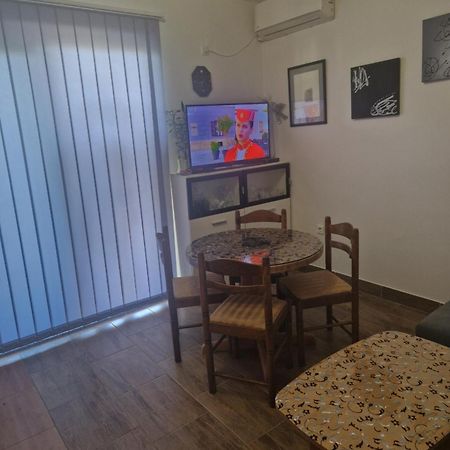 Vera Apartment Kampor 外观 照片