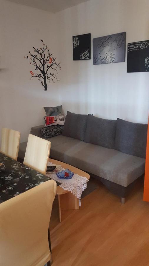 Vera Apartment Kampor 外观 照片