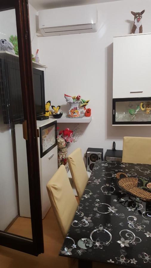 Vera Apartment Kampor 外观 照片