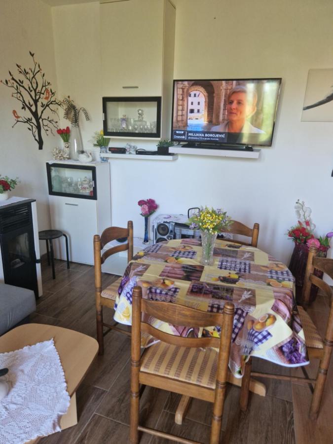 Vera Apartment Kampor 外观 照片