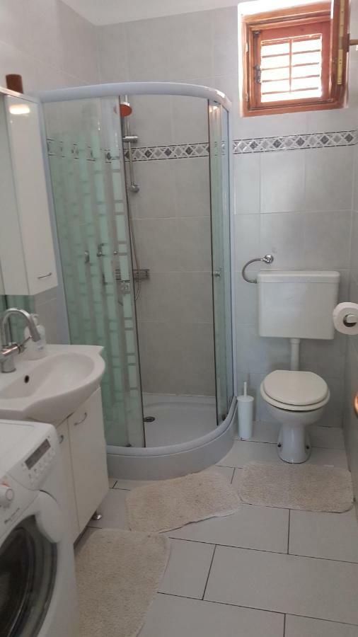Vera Apartment Kampor 外观 照片